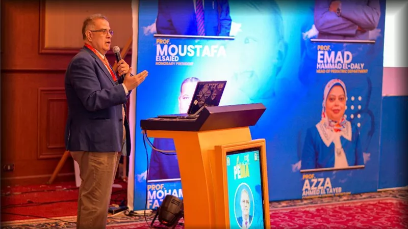 مؤتمر علمى بجامعة أسيوط يحذر من الاعتماد على الألبان الصناعية فى تغذية حديثى الولادة