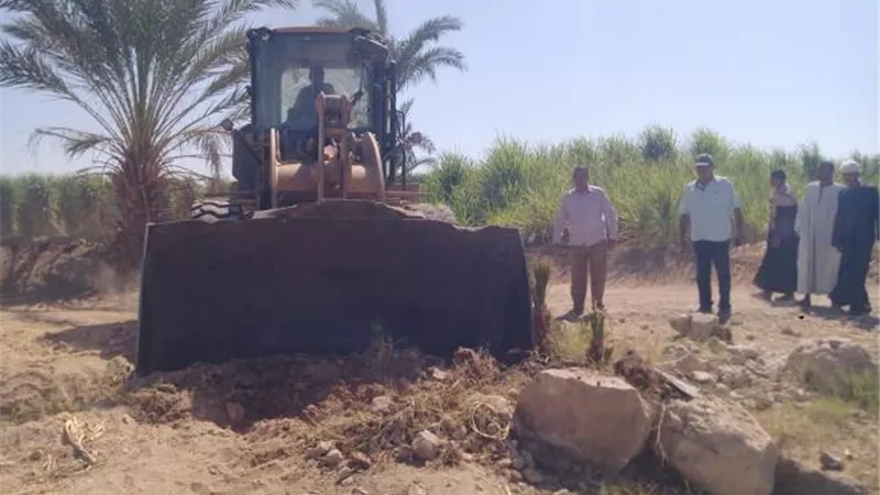 إسترداد ٢١ فدان زراعى و ١٨ ألف متر مبانى ضمن المرحلة الثالثة فى قنا.. بالصور
