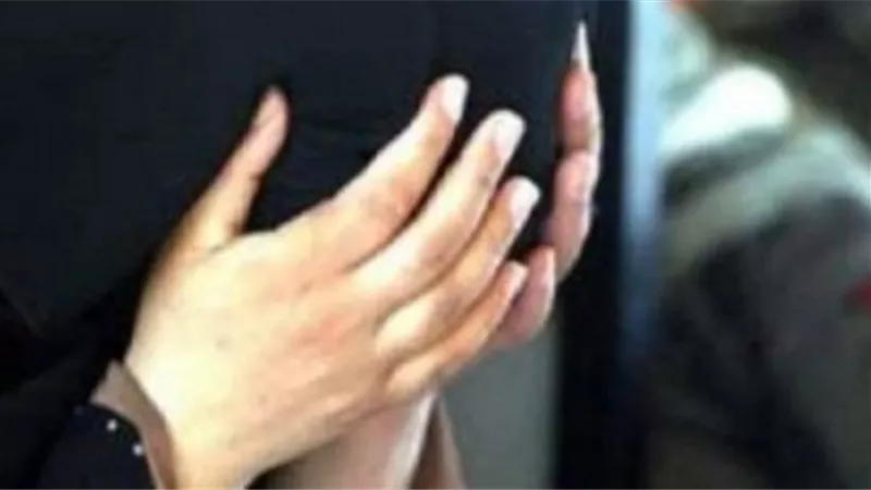 3 سيدات ونجار وراء التعدى على ربة منزل بالعريش