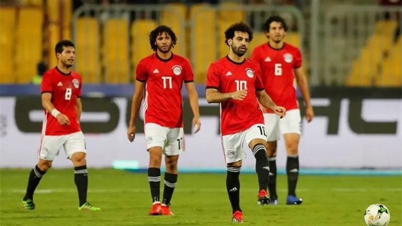 بعد إحرازه هدف التعادل أمام أنجولا .. نجم دفاع منتخب مصريغيب عن مباراة الجابون