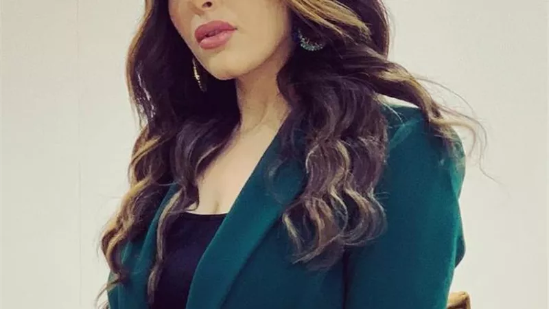 ندى عادل تداعب متابعيها فى أحدث ظهور لها .. شاهد