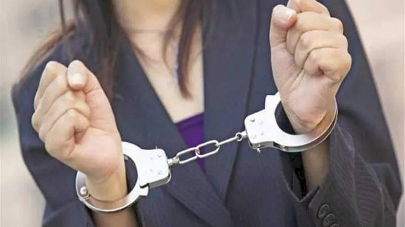 صائدة الرجال.. ضيعت العيال .. تنازلت عنهم ثمناً للطلاق.. وعشيقها تزوجها من أجل فلوسها