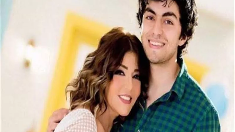 ابن سميرة سعيد يخطف الانظار فى احدث ظهور له.. صور
