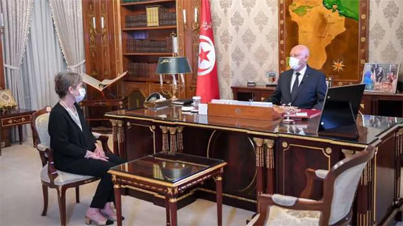 رئيسة الحكومة التونسية تبحث مشاريع البنك الإسلامي المستقبلية ببلادها