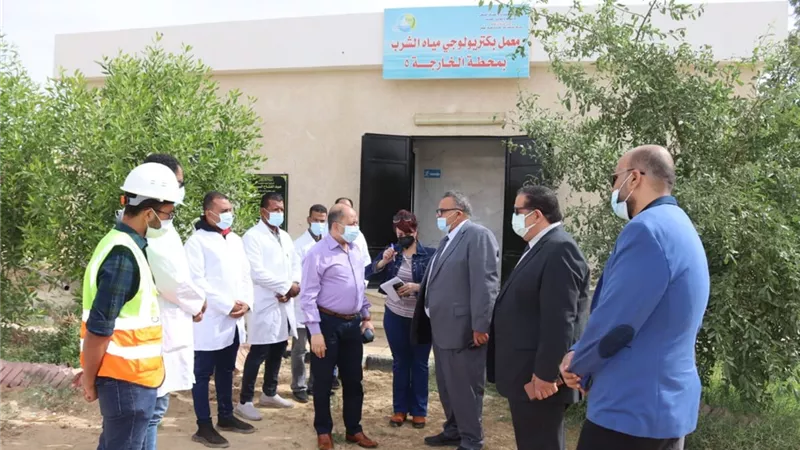درة يتفقد مقر الخط الساخن لـ