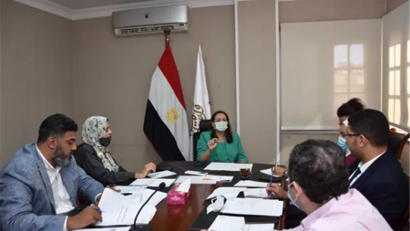 المدير التنفيذي للمعهد القومي للحوكمة والتنمية المستدامة تناقش ميثاق المواطن تمهيدًا لإطلاقه