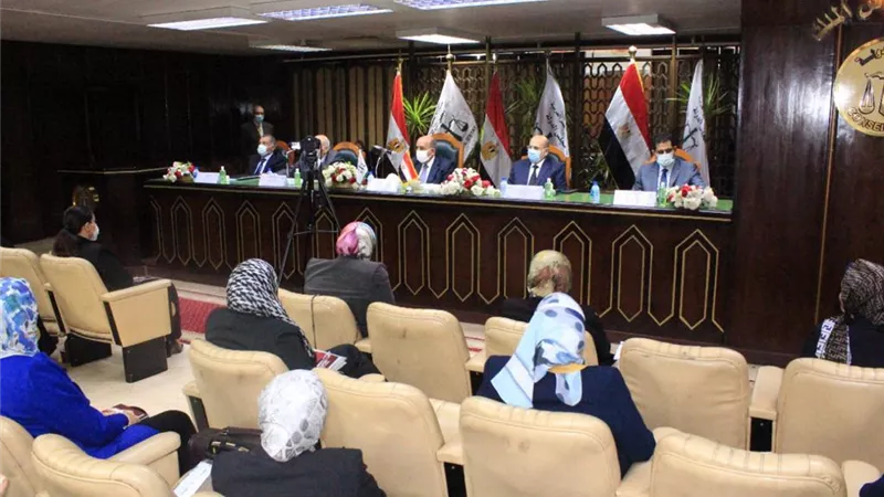 رئيس مجلس الدولة يفتتح الدورة التدريبية المكثفة للقاضيات الجدد.. صور