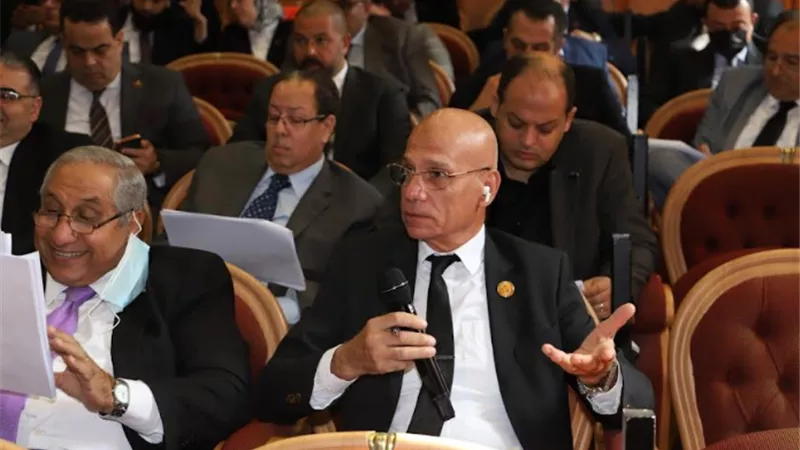 النائب حافظ شوشة الموافقة علي قانون حماية ورعاية المسنين