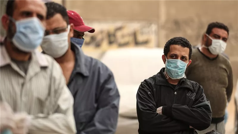 الصحة: تسجيل 935 إصابة جديدة بفيروس كورونا .. و64 حالة وفاة