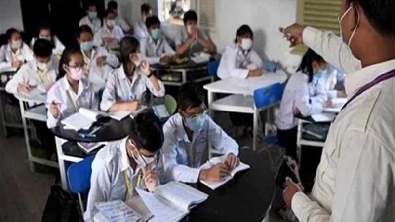 الفلبين ترحب بعودة الطلاب للمدارس بعد إغلاق دام قرابة العامين