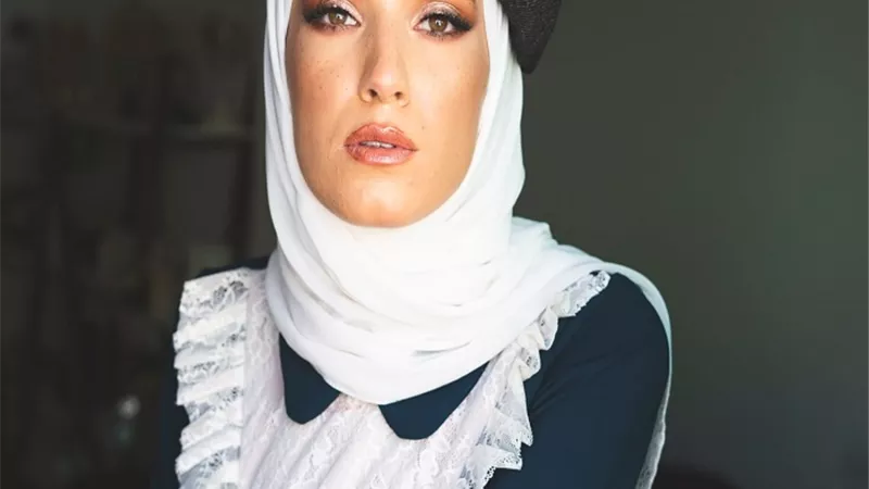 المخرجة الأردنية آلاء أبوفارس تشارك فى مهرجان أيام قرطاج المسرحية