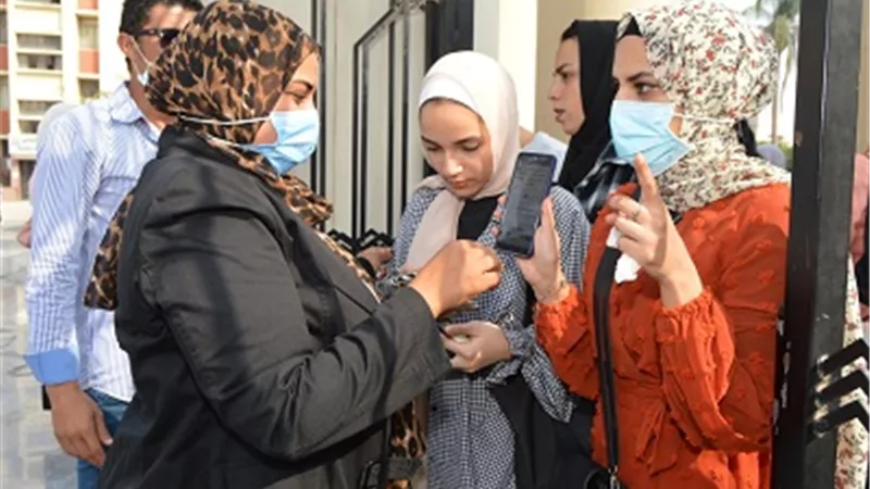 حظر دخول جامعة عين شمس دون تقديم ما يثبت الحصول على اللقاح المضاد لكورونا