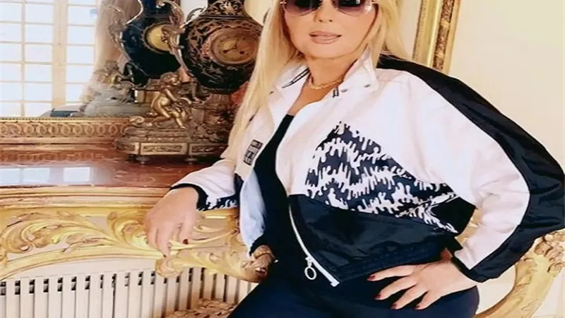 بإطلالة رياضية.. نادية الجندي تلفت الأنظار فى أحدث ظهور (صور)