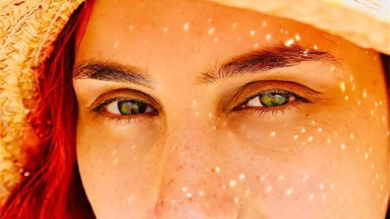 بنظرة ساحرة.. هلا السعيد تشارك جمهورها إطلالة رقيقة