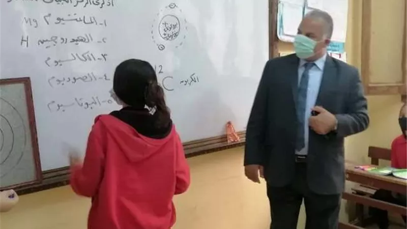 للمرة الثانية وكيل تعليم دمياط يحيل مسئولي التنسيق للتحقيق