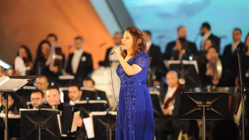 ماجدة الرومي بالموسيقي العربية :مصر الحضن الي بنرتاح فيه.. ربنا يحميها