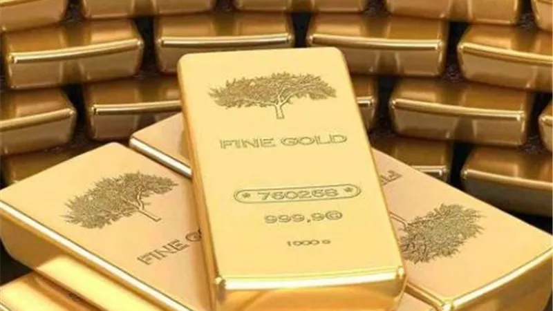 صعود الذهب مع طغيان مخاوف التضخم على أثر ارتفاع الدولار وعوائد السندات
