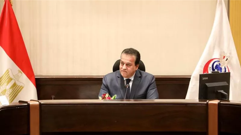 عبد الغفار يعقد اجتماعًا بشأن مستشفيات أمانة المراكز الطبية المتخصصة