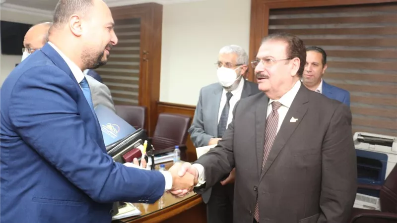 نقيب المهندسين يستقبل أمين عام اتحاد المهن الطبية لدراسة أوجه التعاون