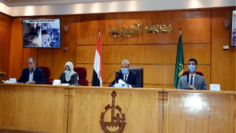 محافظ القليوبية يشدد على التنسيق بين كافة القطاعات لانهاء مشروعات حياة كريمة في الوقت المحدد