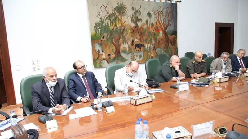 وزير الزراعة.. خطة للنهوض بصناعة الدواجن وتشجيع الاستثمار الداجني