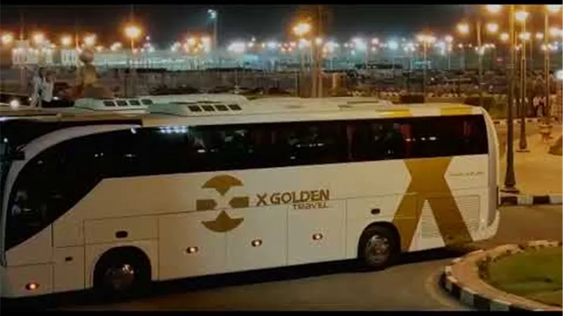 حافلة منتخب مصر تصل ملعب المباراة لمواجهة الجابون