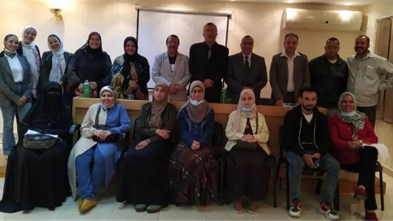 التسويق وثقافة المترجم فى ندوة لنادى الترجمة بثقافة أسيوط.. ببالصور