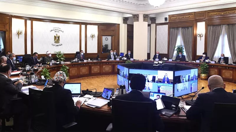 رئيس الوزراء: الدولة لن تسمح مرة أخرى بالبناء فى مخرات السيول