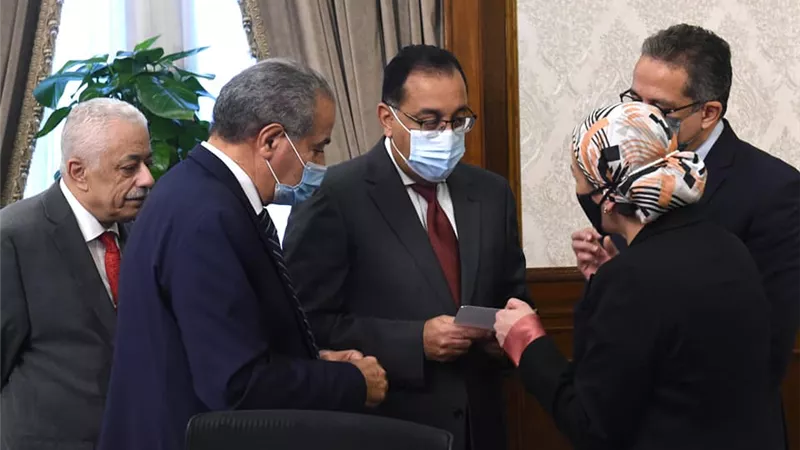 رئيس الوزراء: لجنة عليا استعداداً لتنظيم مصر مؤتمر 