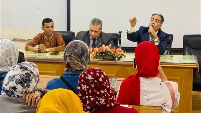 ضغوط الحياة الأسباب وأساليب المواجهة.. سلسلة ندوات توعوية بجامعة الزقازيق