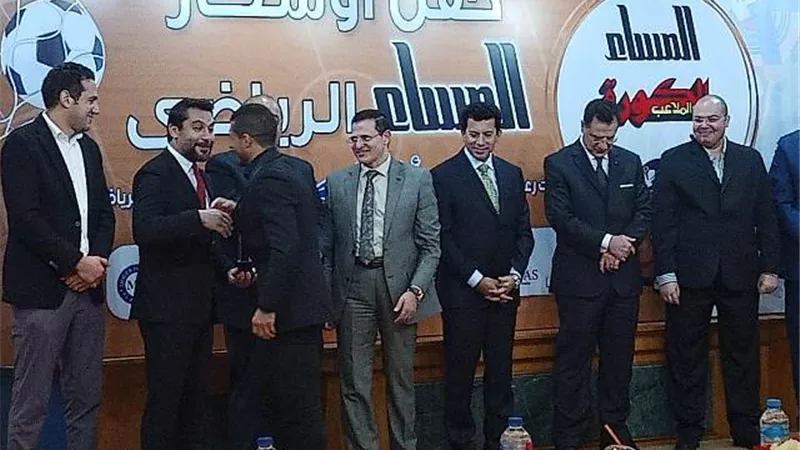 اوسكار المساء الرياضى .. طارق حامد افضل لاعب خط وسط لعام 2021
