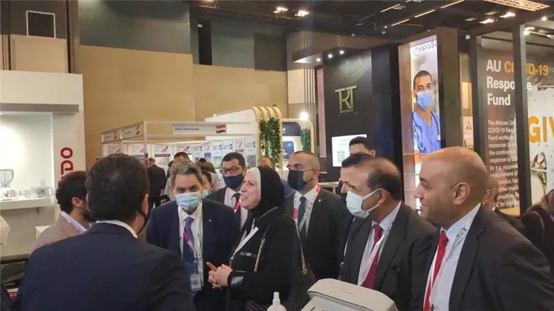وزيرة التجارة : الحكومية تعمل علي توفير منصات لعرض السلع