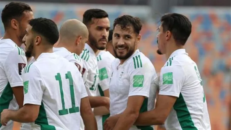 لاعب جزائرى يتعرض للسخرية فى بلجيكا.. شاهد