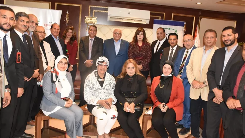 خبراء التعليم: التشريعات بحاجة للتعديل لمواجهة الفجوة بين المدارس والجامعات