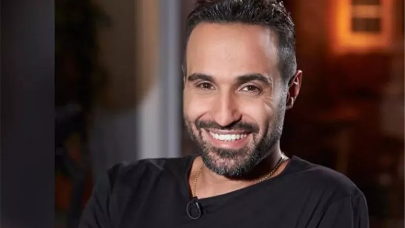احمد فهمي : أكرم حسني أكثر حد بيضحكني وأقرب لي من شيكو وهشام ماجد