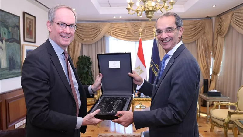 طلعت : خدمات الانترنت لم تعد رفاهية بل حق أساسي لبناء مصر الرقمية