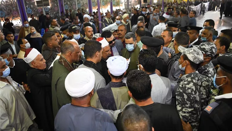 نائب محافظ قنا يشهد صلح القودة بين أبناء عمومة آل حسان بفرشوط