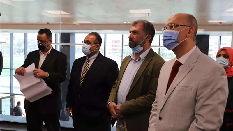 مجلس جامعة عين شمس يتفقد مركز دعم الإبتكار وريادة الأعمال قبيل افتتاحه رسمياً