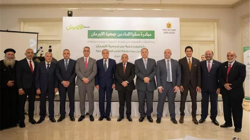 أبوهشيمة يتكفل بتوصيل المياه لـ١٢ قرية فى بنى سويف.. بالصور