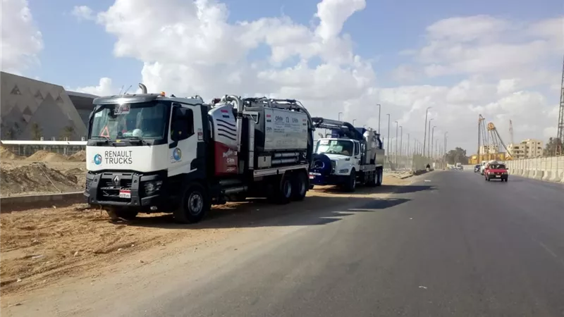 محافظة الجيزة تنشر معداتها للتعامل السريع مع اي هطول للأمطار