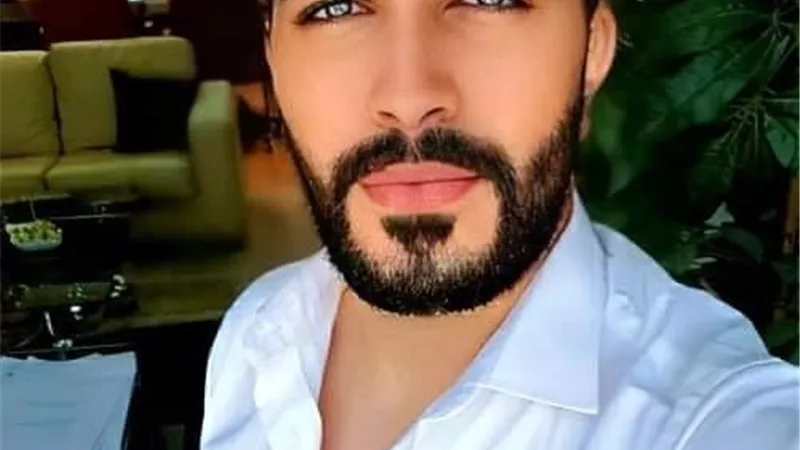 محمد صوفي يشارك في مسرحية 