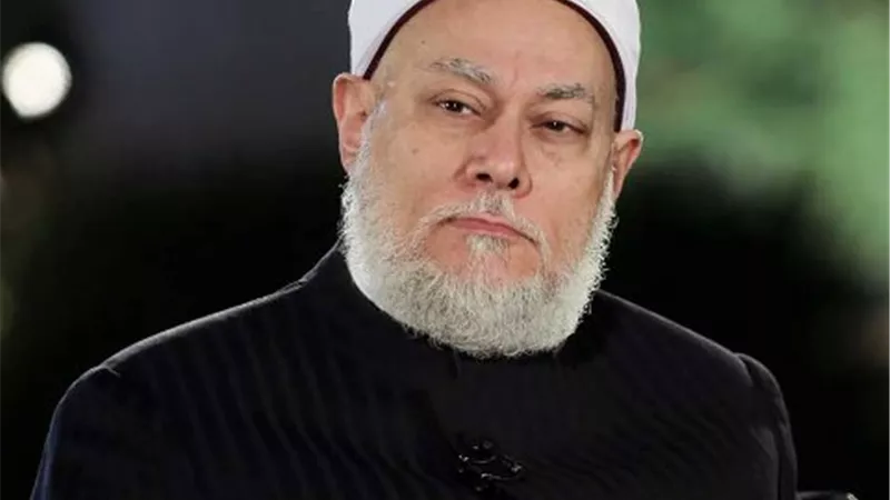 علي جمعة يدعو لمصر: «اللهم بارك في هذا البلد الأمين.. وافتح علينا جميعا فتوح العارفين بك».. فيديو