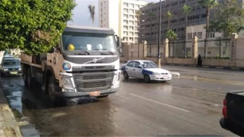 المرور ترفع حالة الطوارئ.. وتؤكد: تمركز سيارات لشفط مياه الأمطار على الطرق وطوارئ في غرف العمليات