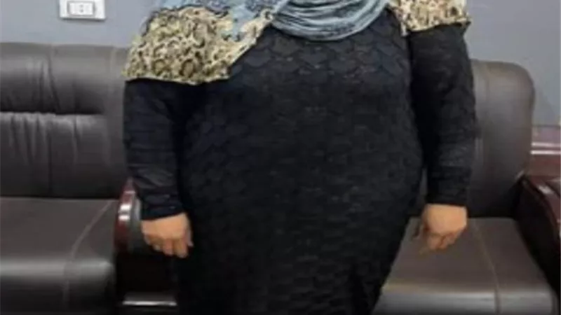 القبض على نشالة تخصصت في سرقة الرجال بعد افتعال مشاجرة بالموسكي