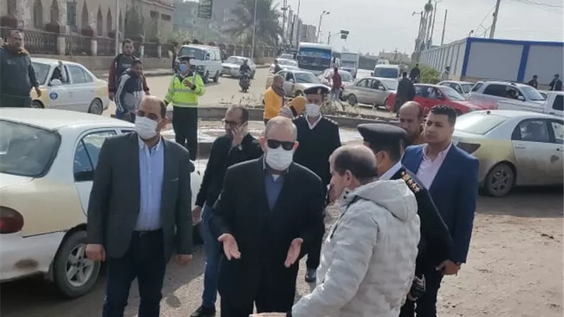 بالصور .. محافظ كفر الشيخ يتابع رؤساء المدن في رفع أثار الأمطار
