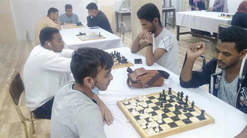 الفائزين فى مسابقة الشطرنج المقامة بالمدينة الجامعية بالغردقـة