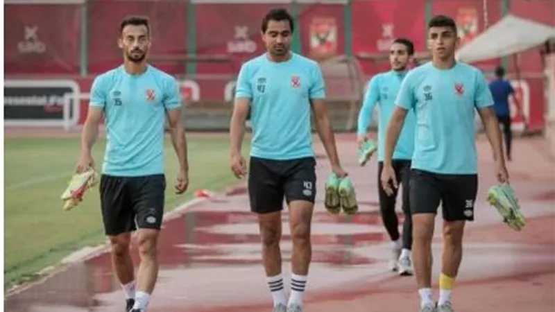 كواليس المران الأخير للأهلى قبل السفر للمحلة.. شاهد