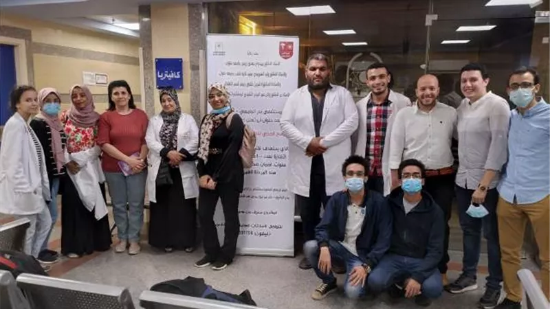 طب حلوان تنفذ مسح لأمراض سوء التغذية للمترددين على مستشفى بدر الجامعى.. بالصور