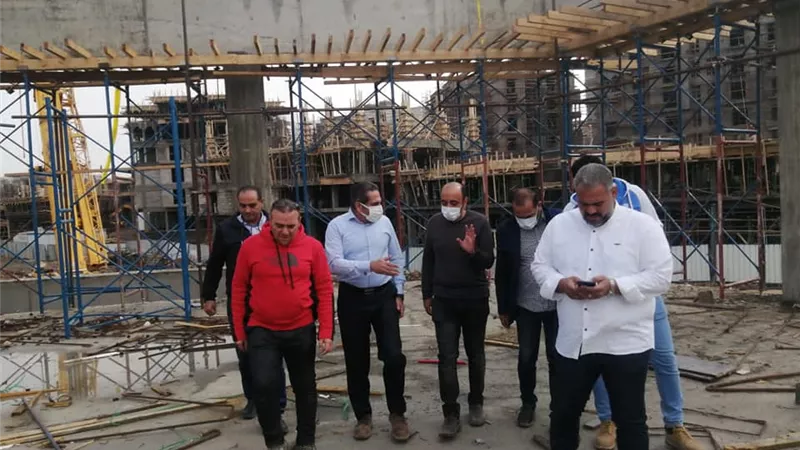 الاسكان: الانتهاء من أعمال الهيكل الخرسانى للعمارات بمشروع سور مجرى العيون