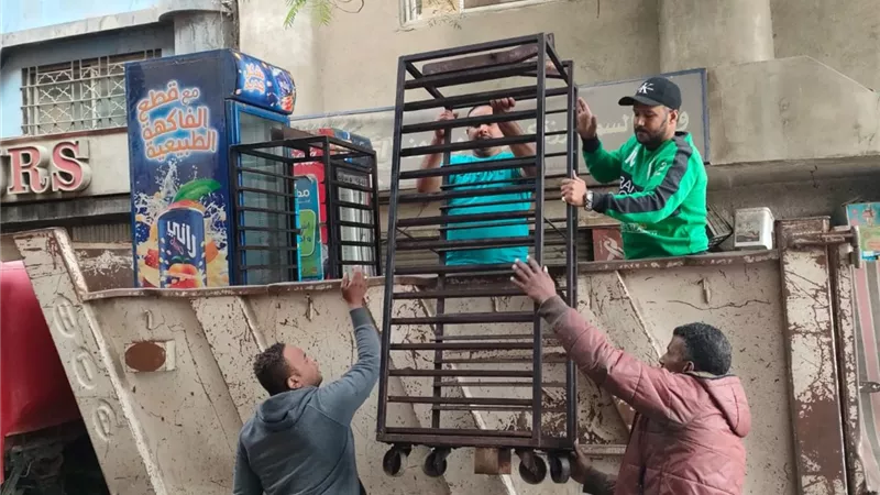 ضبط ٢ سنتر تعليمي بدون ترخيص ورفع ١١٠ إشغال بشمال الجيزة ..صور